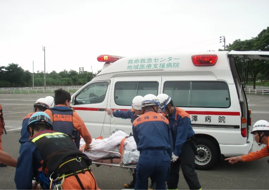 新潟県中越地震に相澤DMATを派遣
